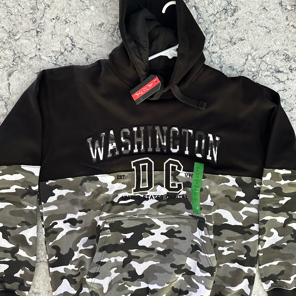 Authentic Washington DC men’s hoodie, size large